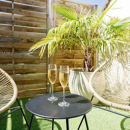 L'oxalis Villa, Sauna Et Jaccuzi Privatif וילה Bullion